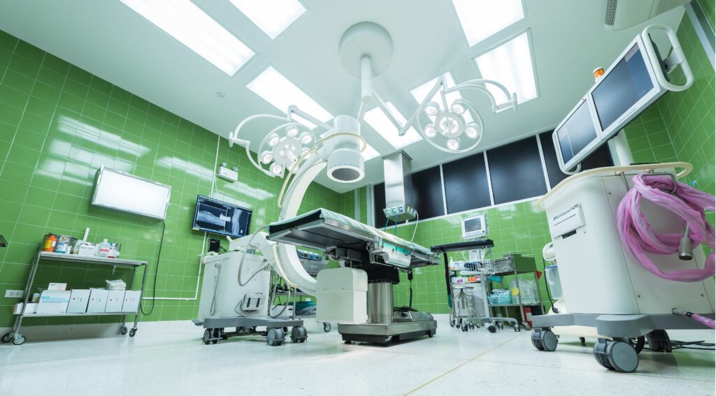 Operationssaal in einem Krankenhaus.